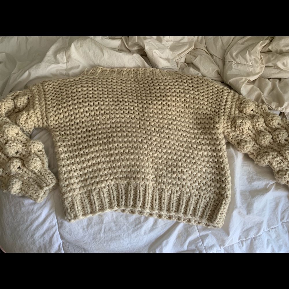 Women’s Sweater-L